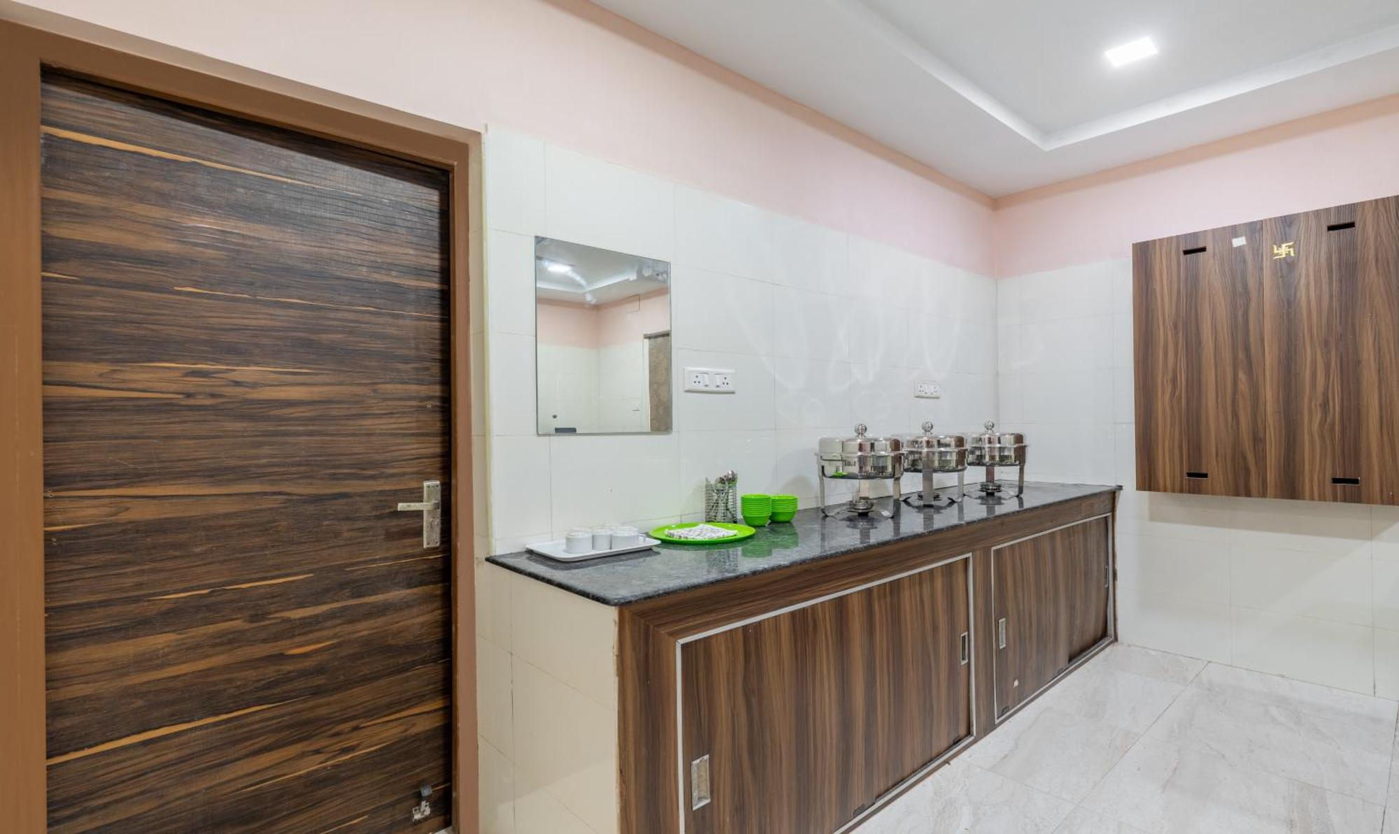 Treebo Eco Stay T Nagar Chennai Exterior photo